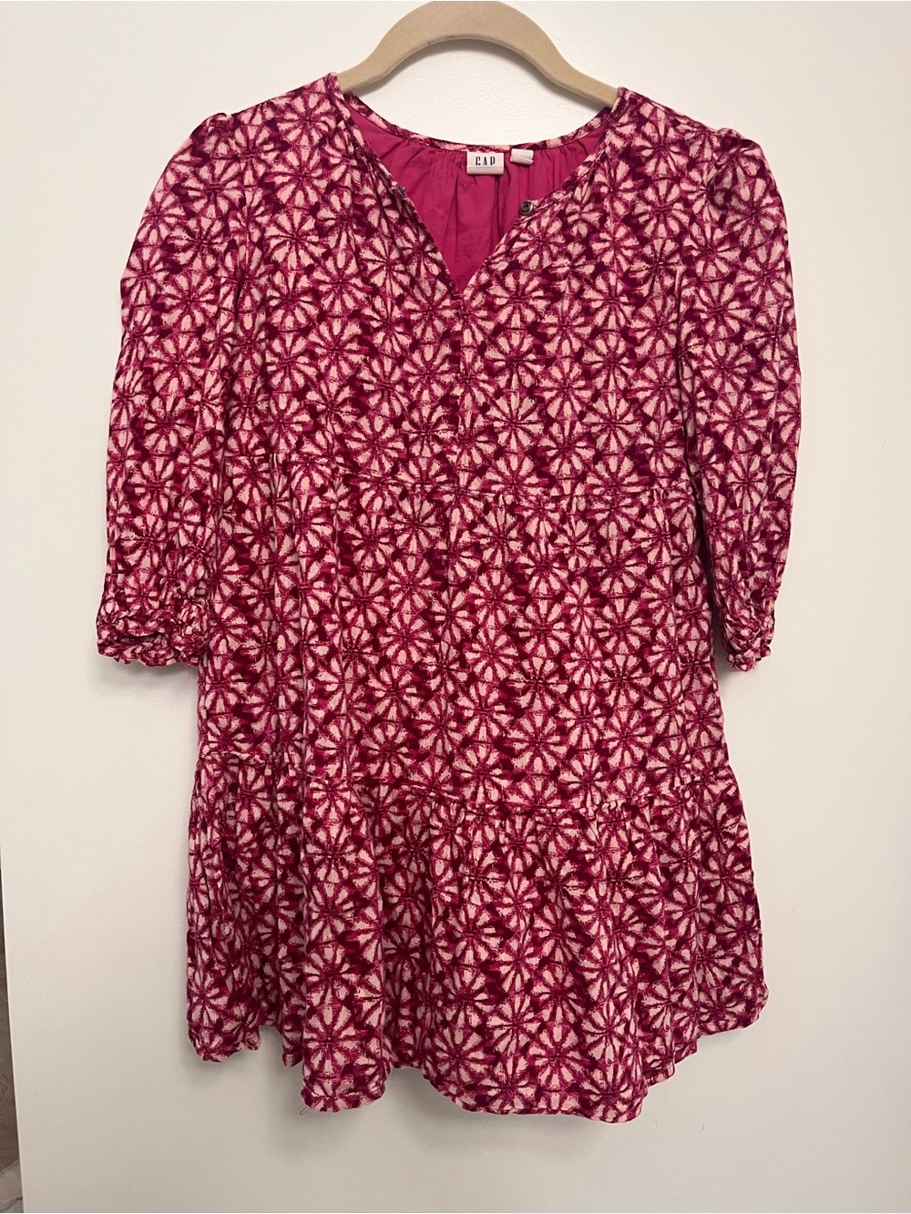 GAP Pink and White Floral Tiered V-Neck Dress